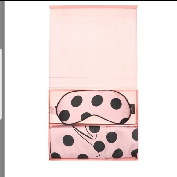 VS Satin Pillowcase + Eye mask gift set - Picture 4 of 4